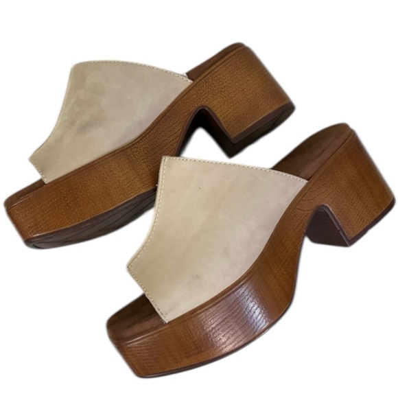 House of Harlow 1960 Ivory Griffin Leather Platform Block Heel Sandals Size 8.5M